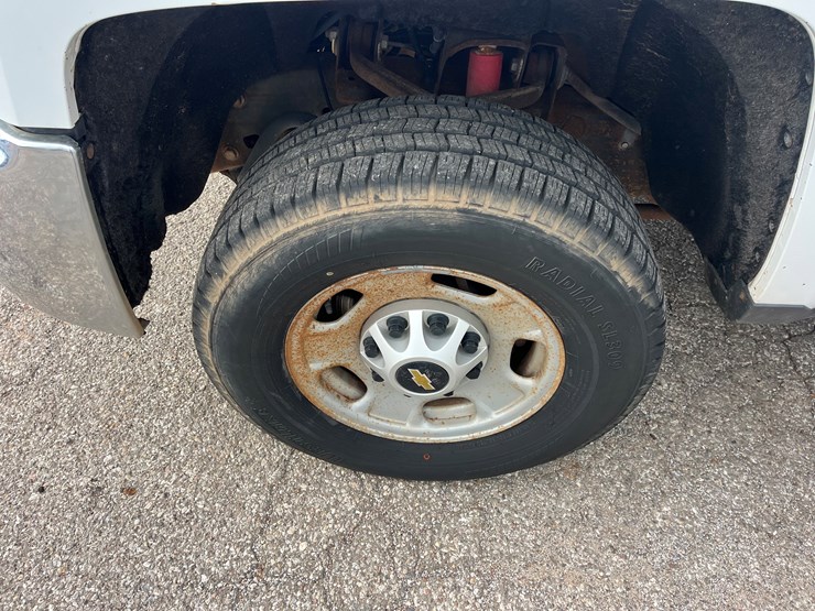 2016-chevrolet-silverado-2500hd-image-10