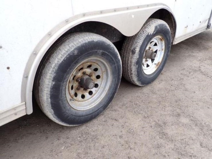 2011-car-mate-trailers-24-ft-t/a-enclosed-trailer-image-27