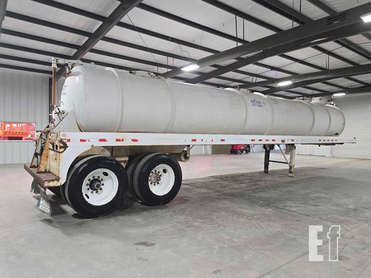 40-foot-vacuum-tank-trailer-image-3