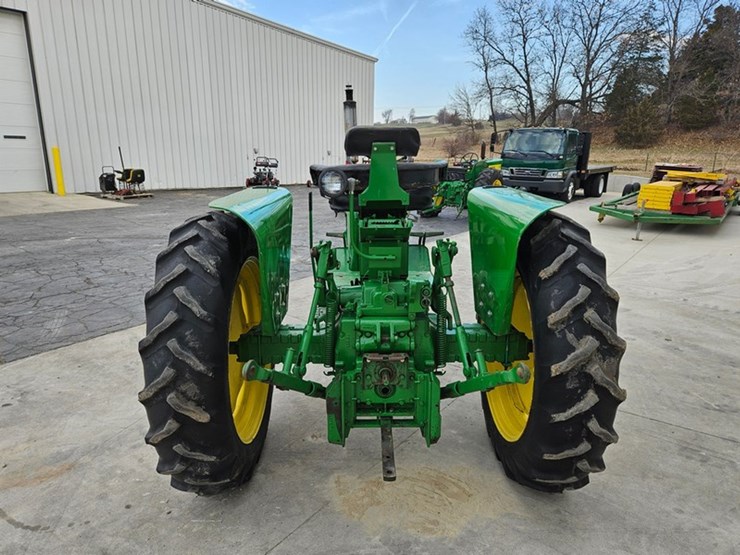 1961-john-deere-2010-image-4