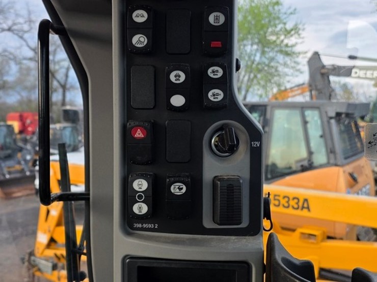 2020-caterpillar-140-image-76