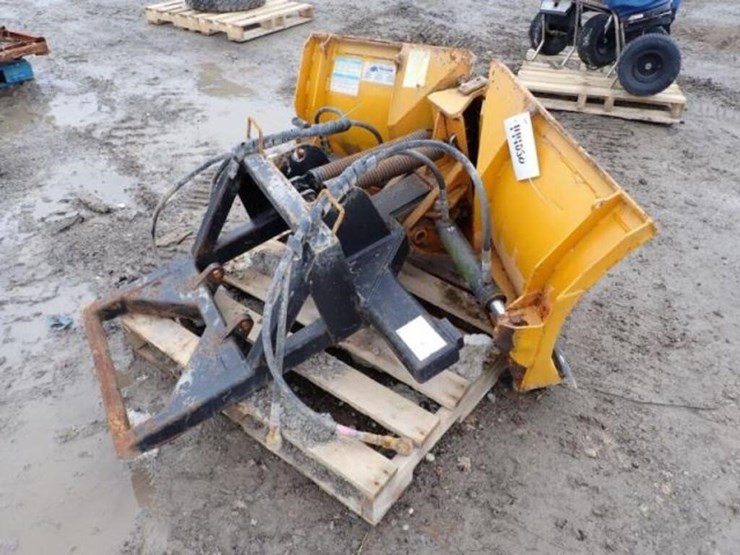 trackless-hydraulic-v-plow-image-4