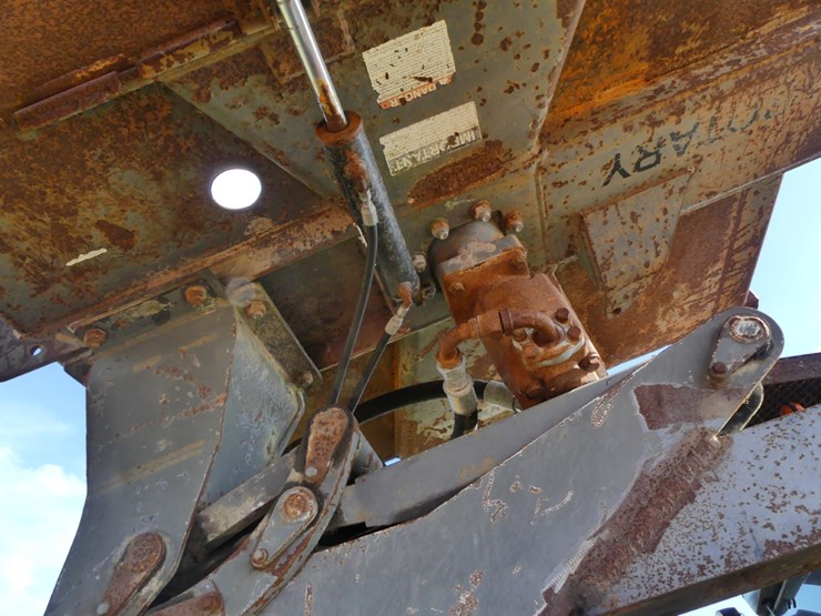 kubota-m108s-image-9