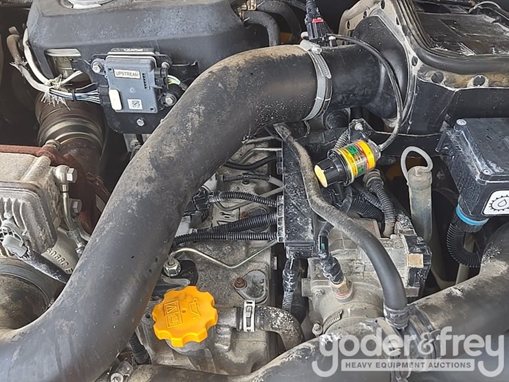 2018-jcb-512-56-image-69