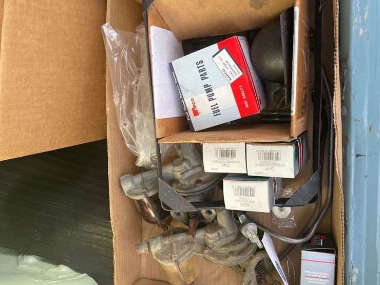 1953-ford-customline-sedan-image-76