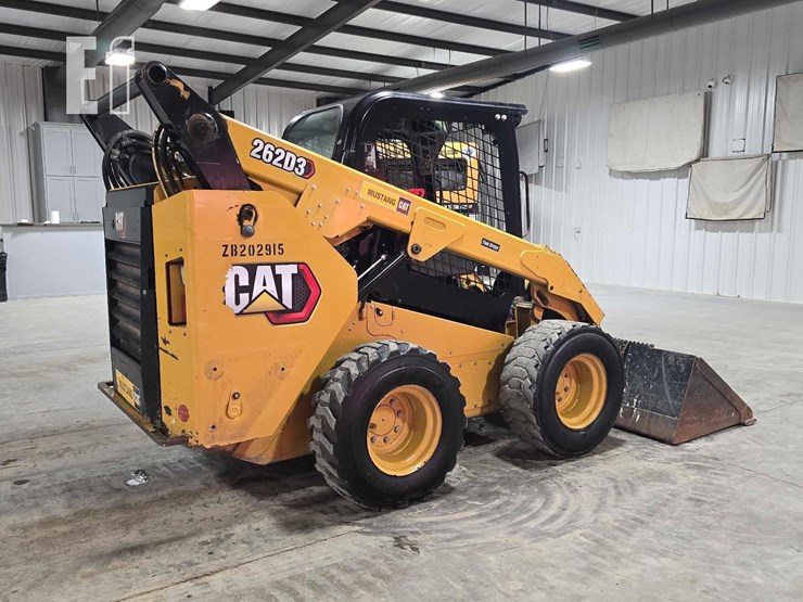 caterpillar-262d3-image-3