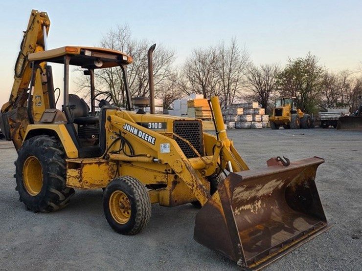 1995-john-deere-310d-image-1