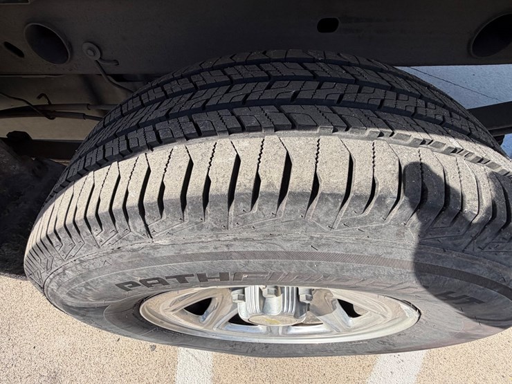 2015-chevrolet-silverado-1500-image-10