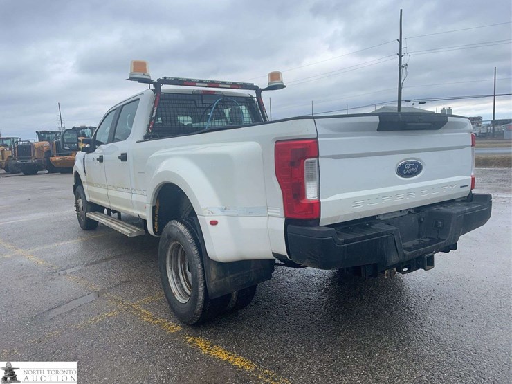 2017-ford-f350-image-7