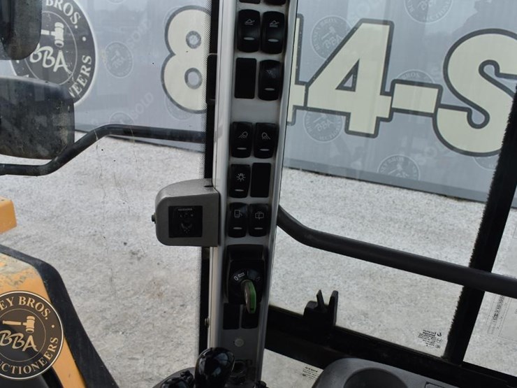 2015-volvo-l150h-image-41