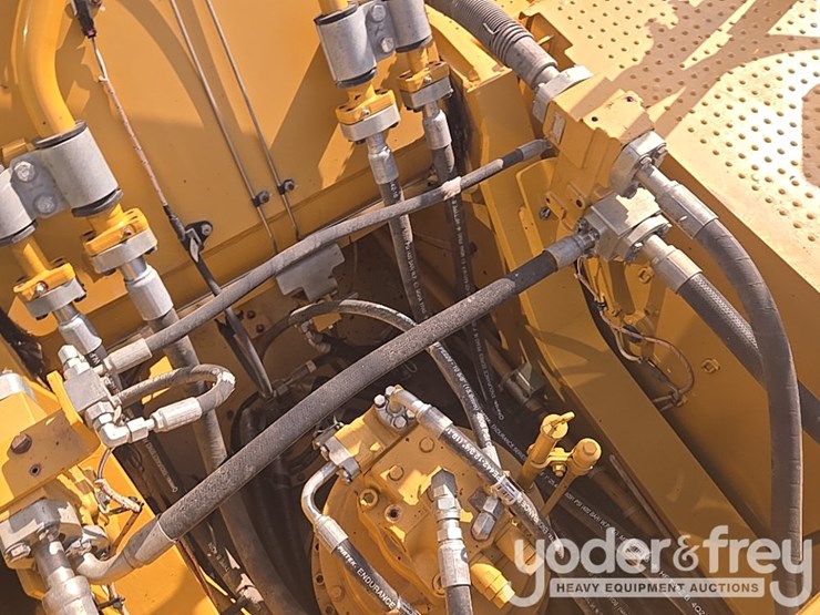 2017-caterpillar-336fl-image-84