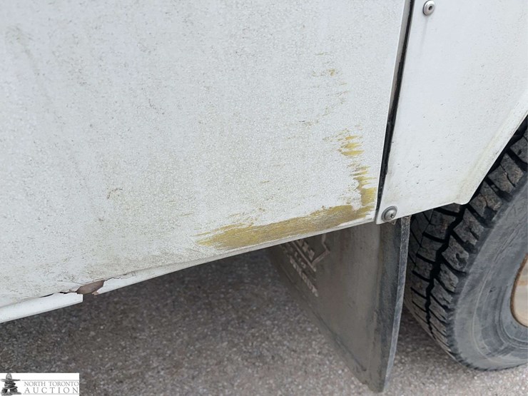 2011-ford-f550-image-30