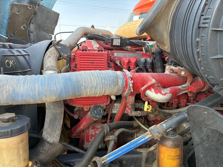 2011-international-prostar-image-16