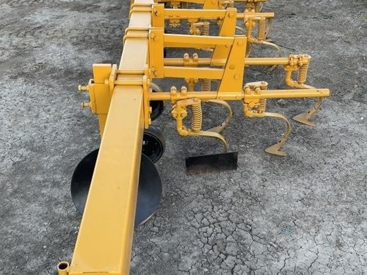 custom-3-pt-3-row-60"-cultivator-image-7