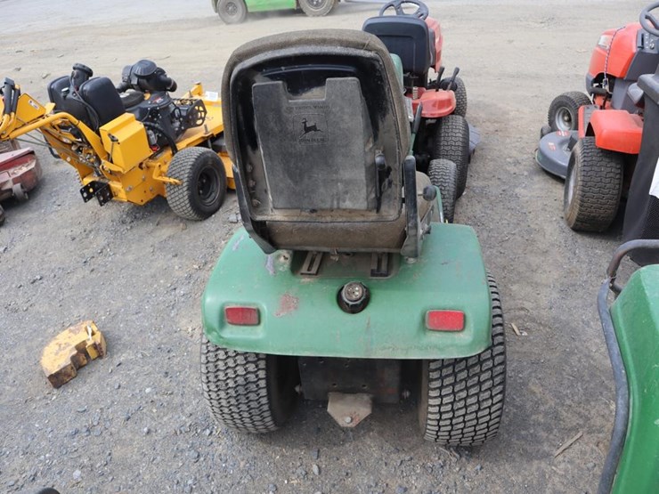 john-deere-212-image-6