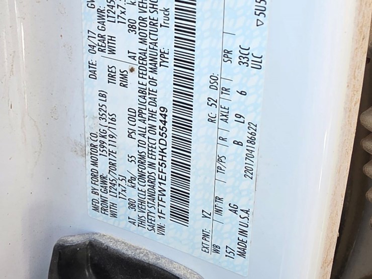 2017-ford-f150-image-13