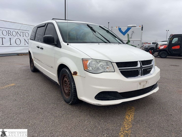 2011-dodge-grand-caravan-se-image-3