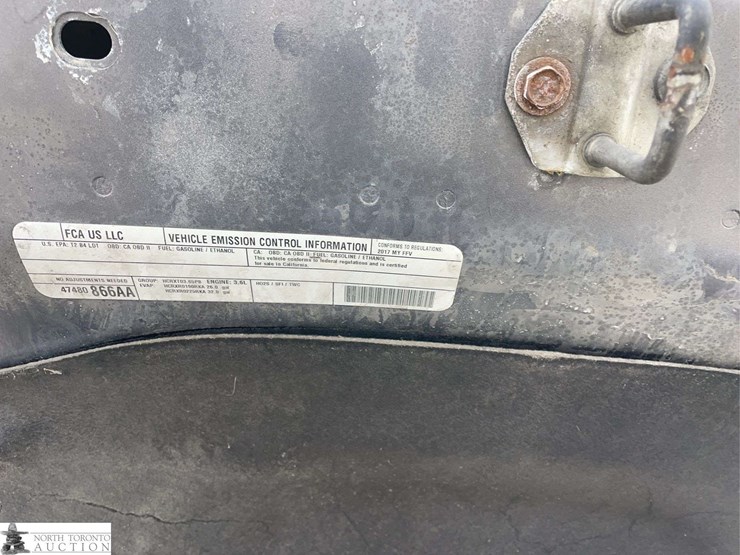 2017-dodge-1500-image-17