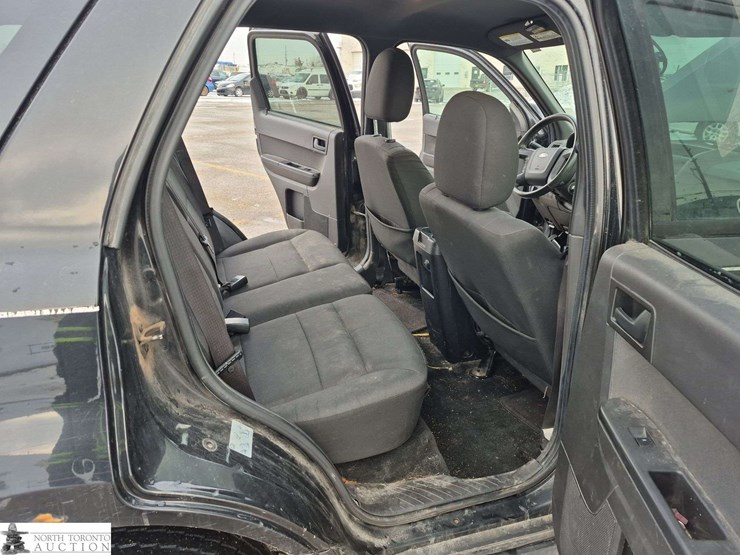 2011-ford-escape-xlt-image-33