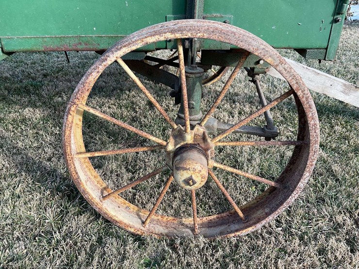john-deere-steel-sided-flare-box-and-running-gear-image-10