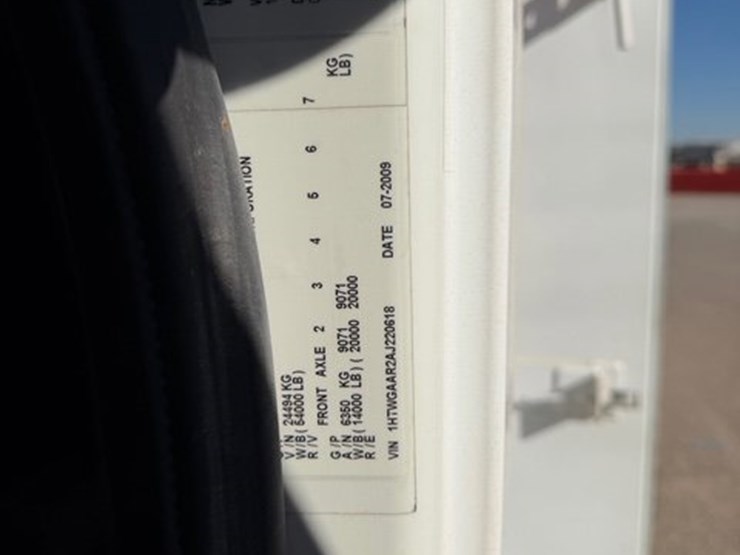 2010-international-workstar-7400-image-16