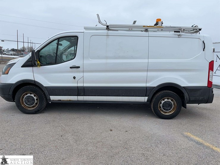 2015-ford-transit-image-8