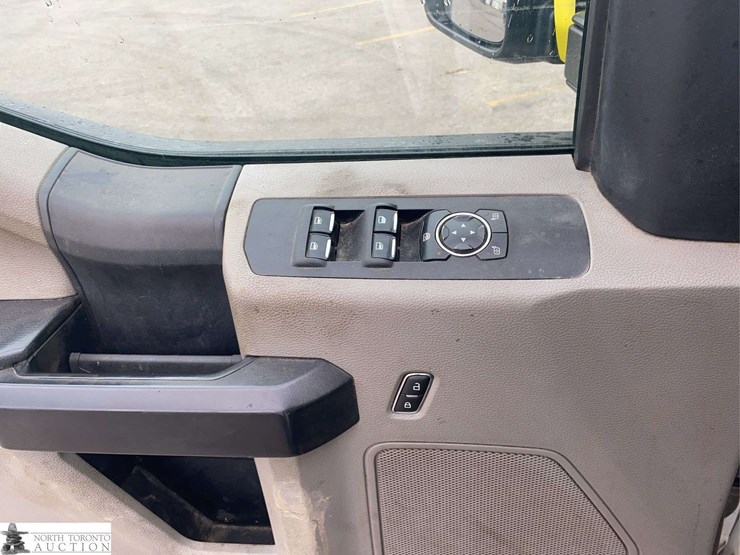 2019-ford-f350-image-22