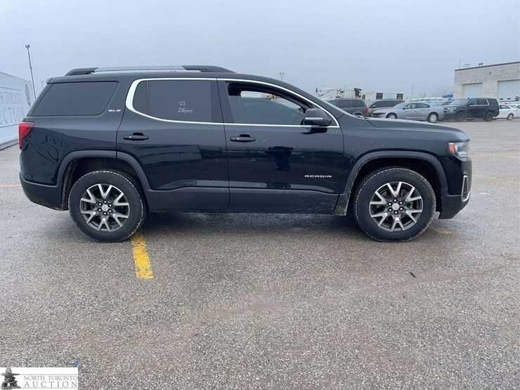 2021-gmc-acadia-image-4
