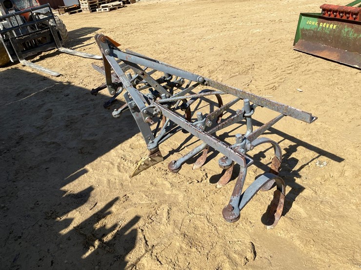 #3967-•-3-point-cultivator-image-4
