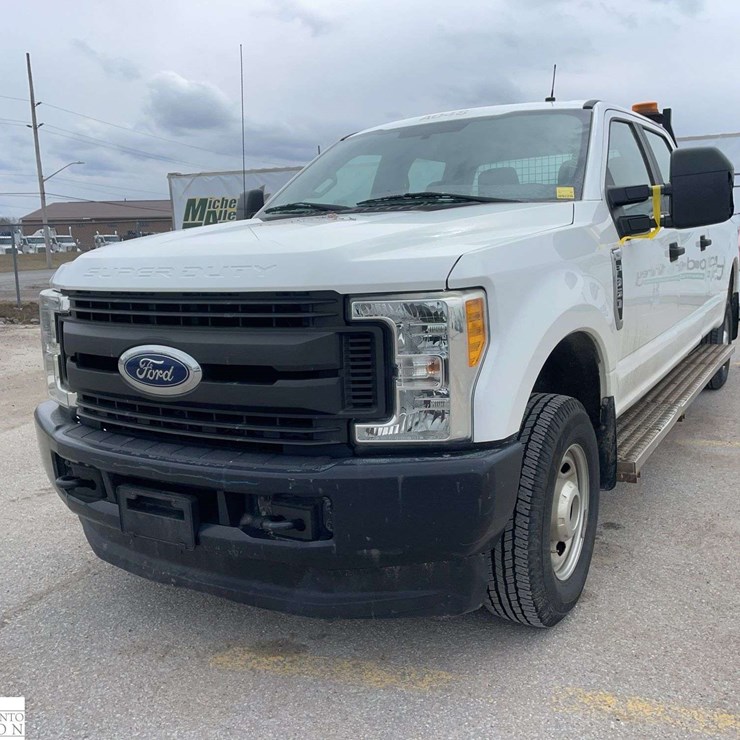 2017 FORD F350