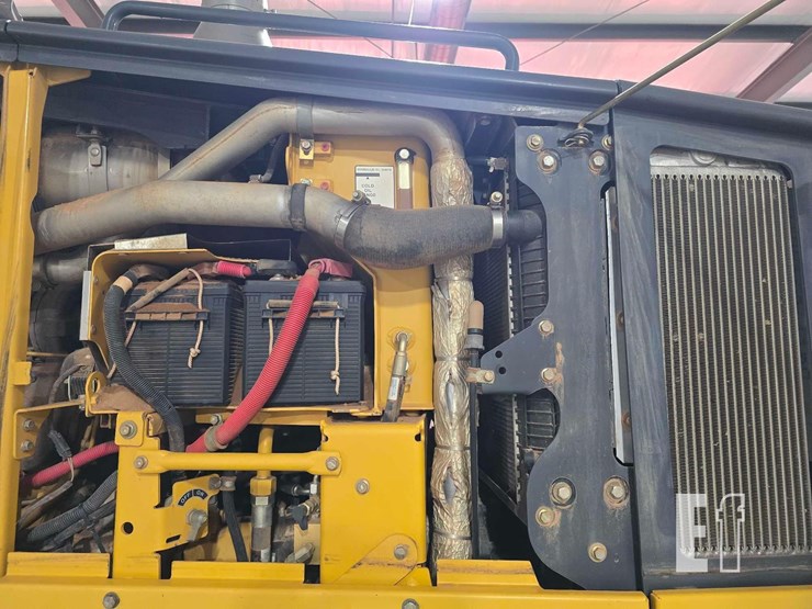 2012-deere-772g-image-28