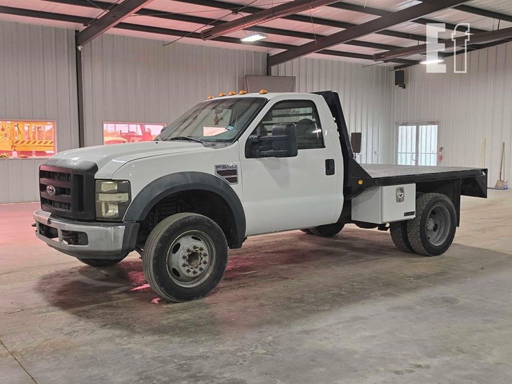 2008-ford-f550-image-1