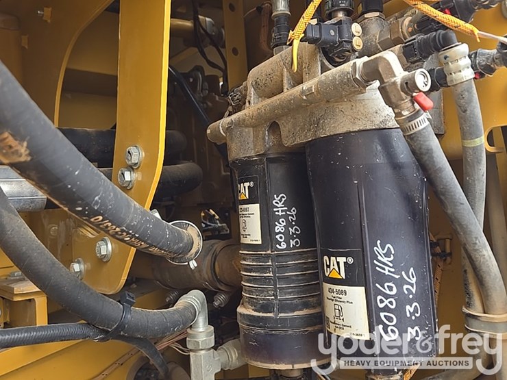 2019-caterpillar-336-image-83