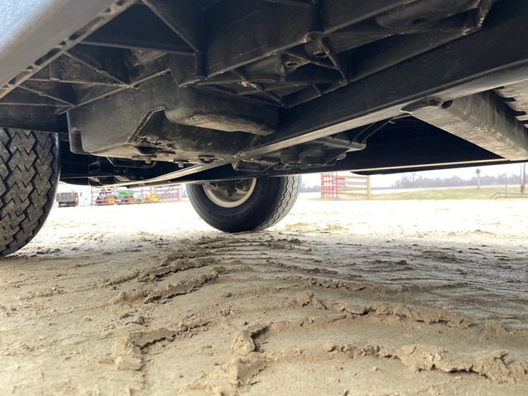 #605-•-ez-go-rxv-electric-golf-cart-image-42