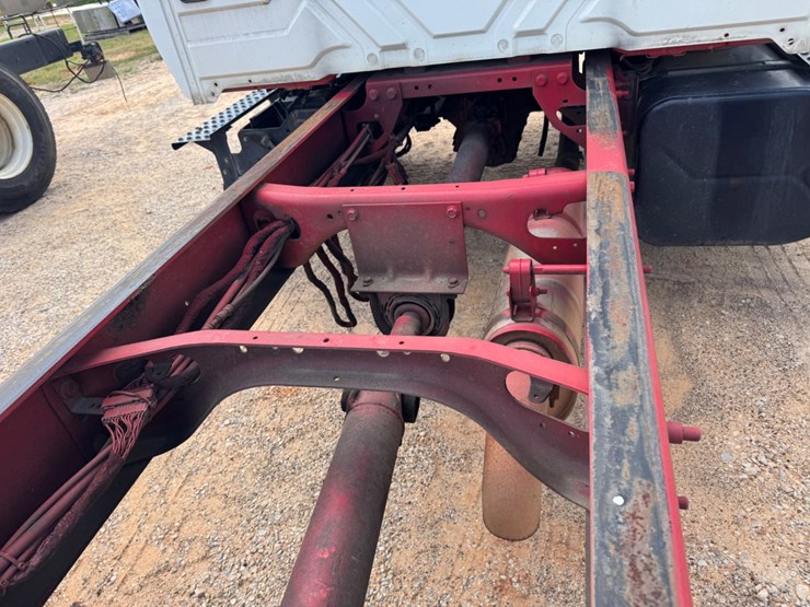 2005-international-4300-image-9