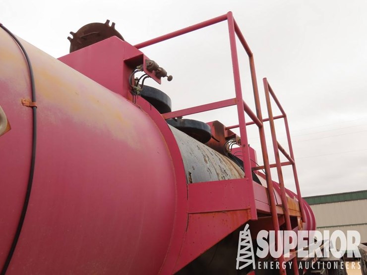 2011-overland-50'-image-3