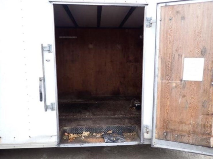 2011-car-mate-trailers-24-ft-t/a-enclosed-trailer-image-32