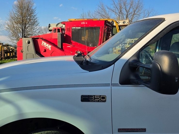 2004-ford-f350-image-7