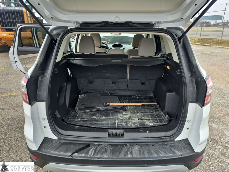 2018-ford-escape-image-24