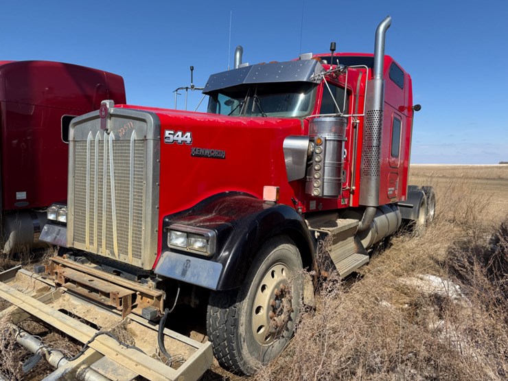 2006-kenworth-w900-image-1