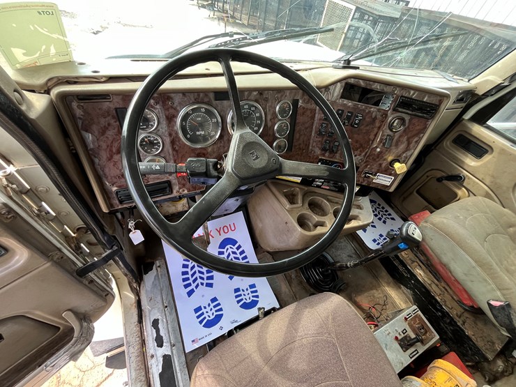 2005-international-paystar-5600i-image-19