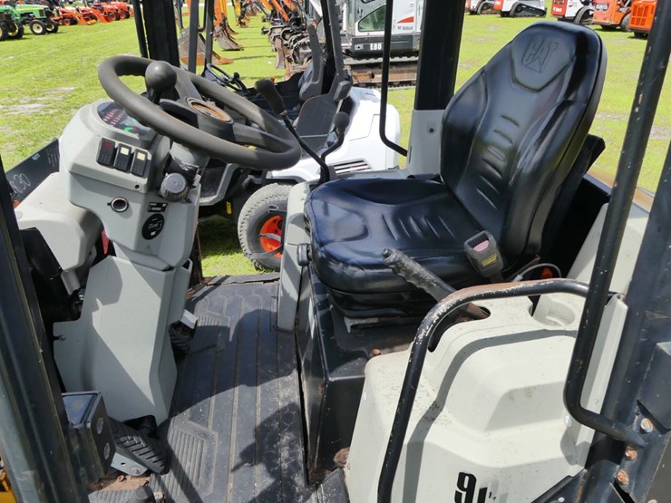 2015-caterpillar-903c-image-10