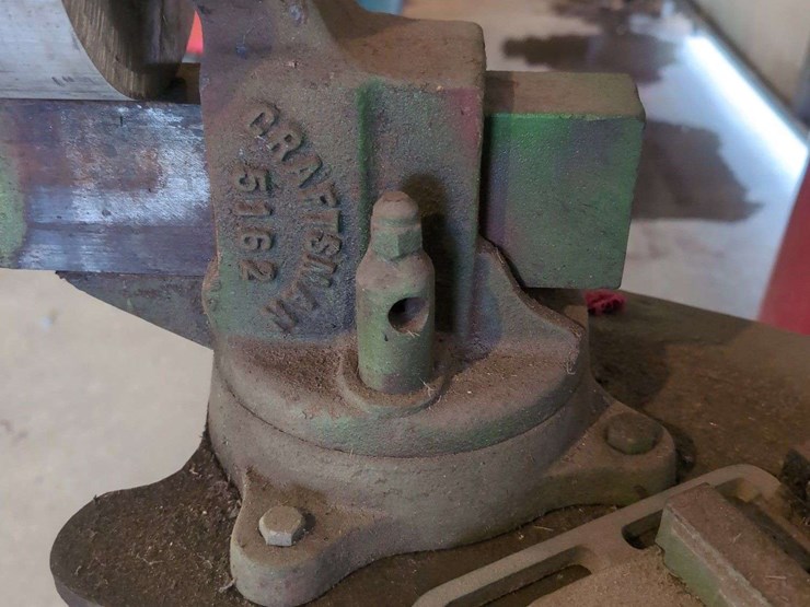 craftsman-5162-bench-vise-with-stand-image-2