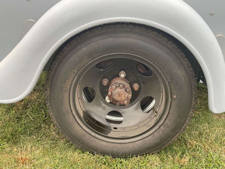 1935-ford-wrecker-image-25