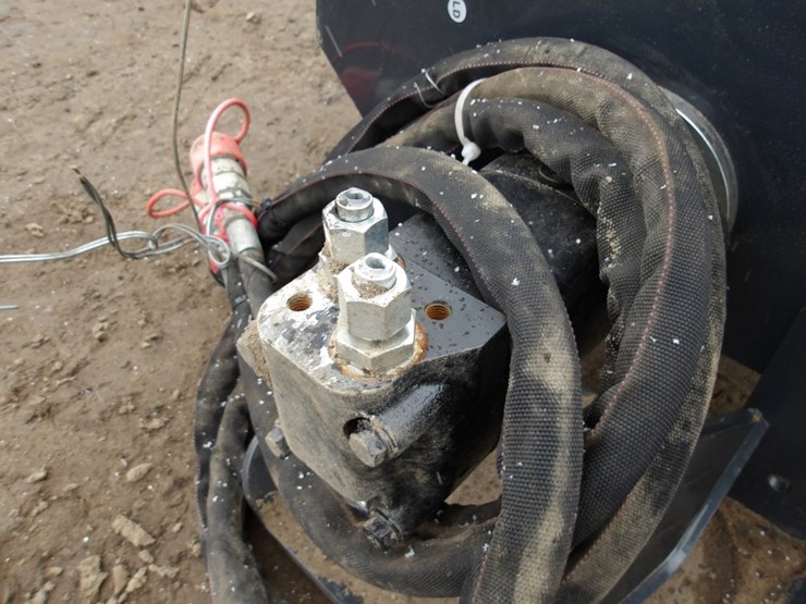 #7391-•-72"-skid-steer-tiller-image-6