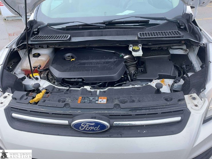 2014-ford-escape-image-10