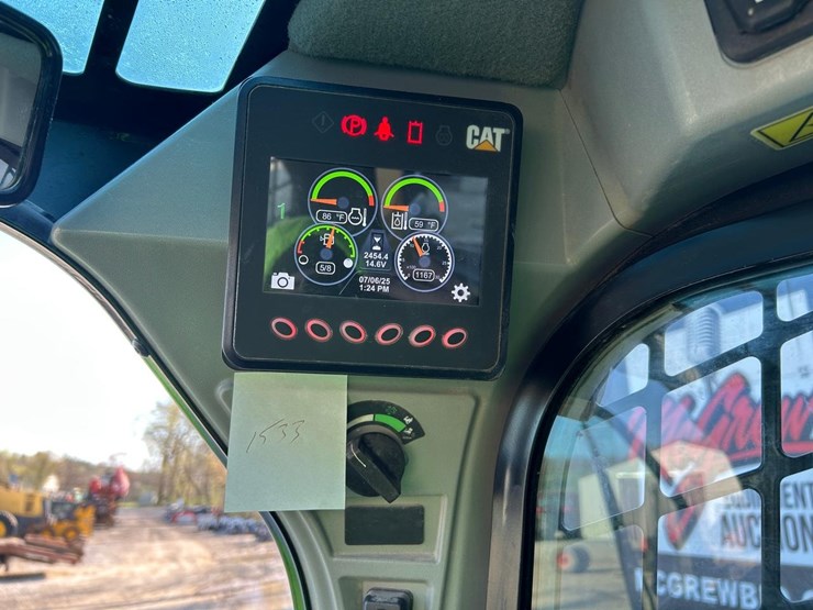 2023-caterpillar-259d3-image-22