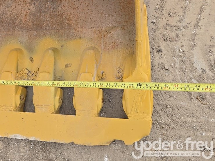 2019-caterpillar-336-image-30