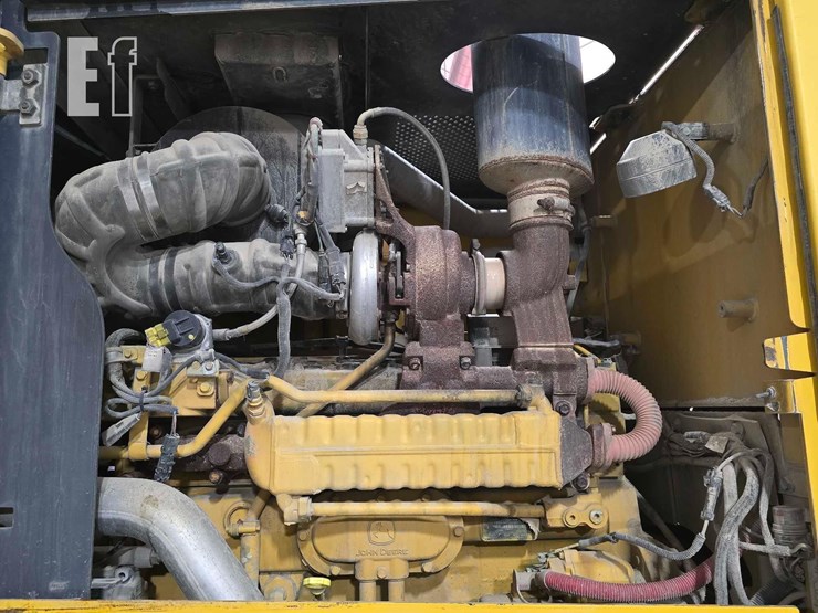 2009-deere-770g-image-23