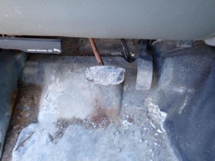 2007-ford-f550-xl-image-13